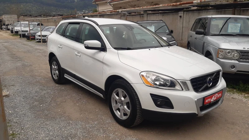 Volvo XC60 2, 4 D5- 175k.s.- ПЕРФЕКТНА, снимка 3 - Автомобили и джипове - 49749999