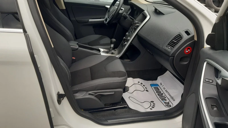 Volvo XC60 2, 4 D5- 175k.s.- ПЕРФЕКТНА, снимка 15 - Автомобили и джипове - 49749999