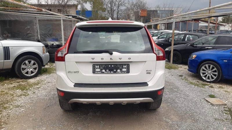 Volvo XC60 2, 4 D5- 175k.s.- ПЕРФЕКТНА, снимка 4 - Автомобили и джипове - 49749999