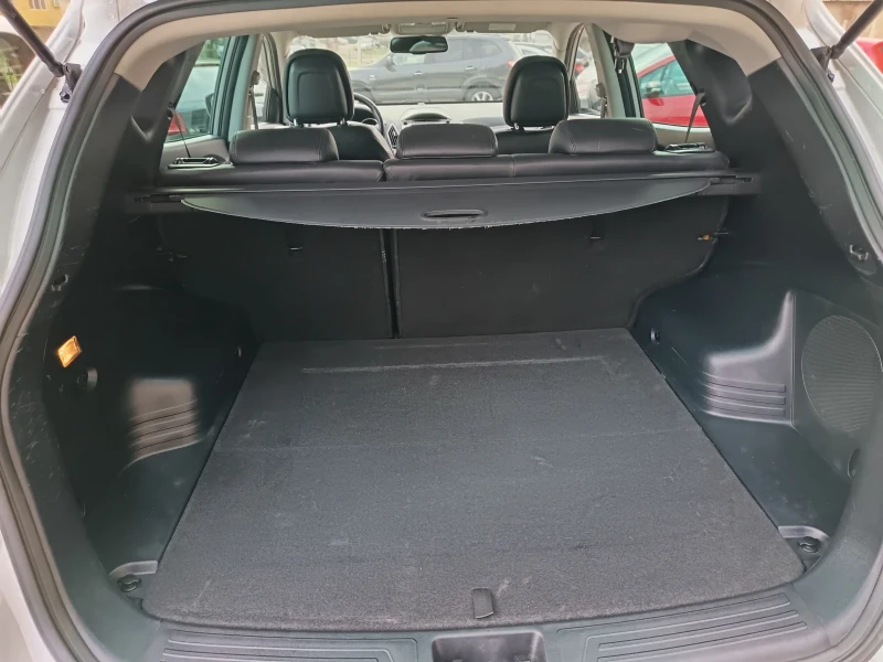 Hyundai IX35 1.6 i - 135к.с., снимка 13 - Автомобили и джипове - 52695728