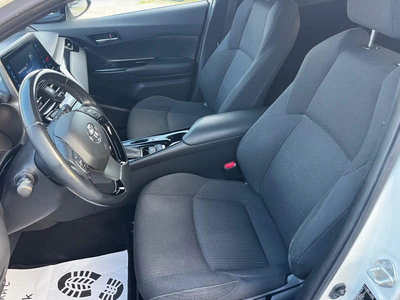 Toyota C-HR Hybrid / 155.000km само в Toyota / Гаранция 1г, снимка 11 - Автомобили и джипове - 52913706