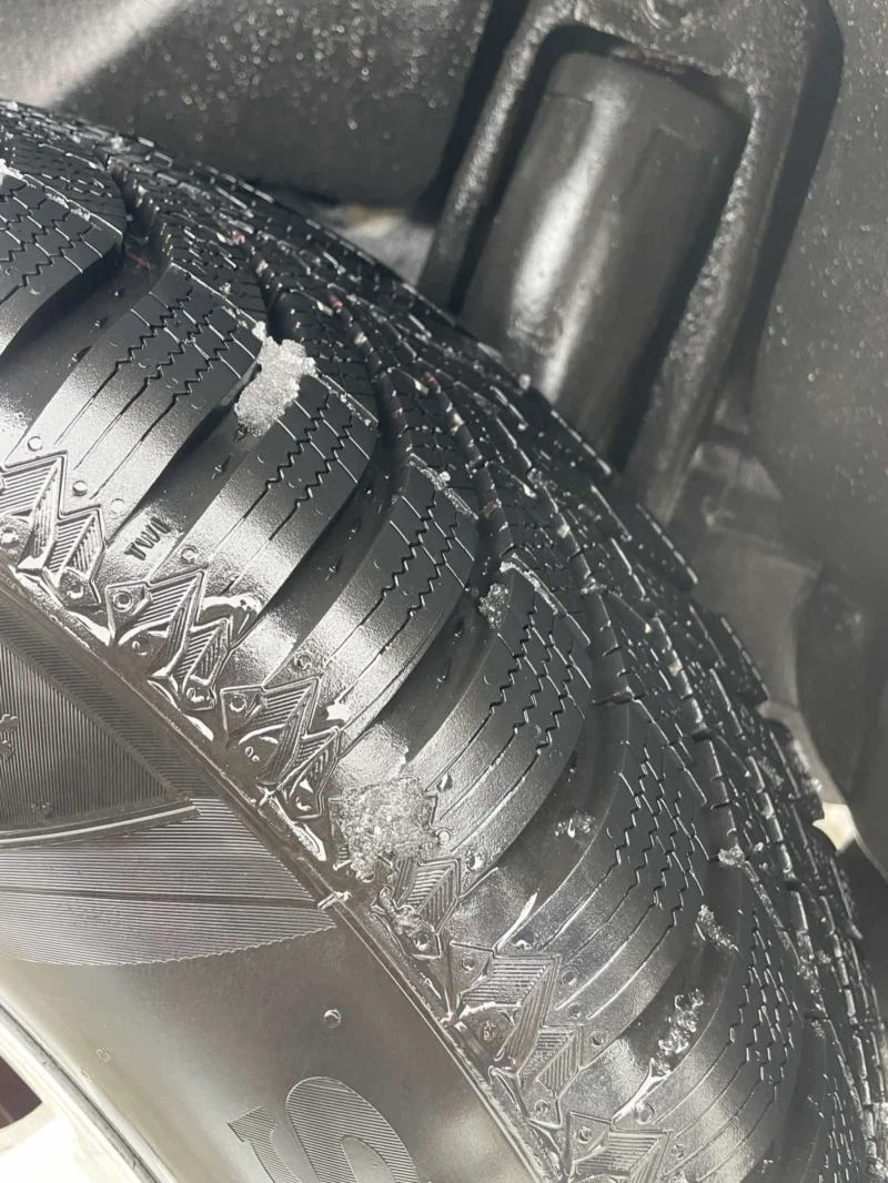 Chevrolet Captiva 2.2 Facelift 7 места, снимка 13 - Автомобили и джипове - 53322528