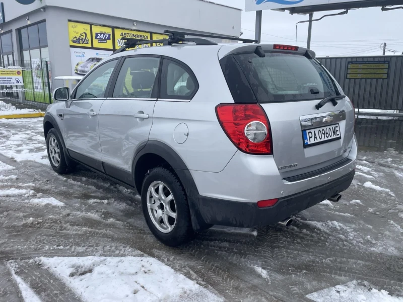Chevrolet Captiva 2.2 Facelift 7 места, снимка 4 - Автомобили и джипове - 53322528