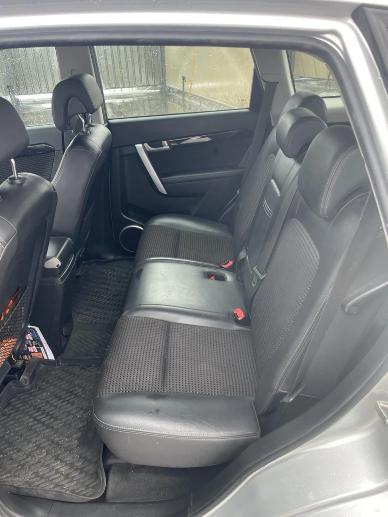 Chevrolet Captiva 2.2 Facelift 7 места, снимка 12 - Автомобили и джипове - 53322528