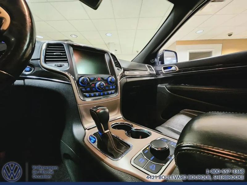 Jeep Grand cherokee * OVERLAND* Подгрев* Обдух* DISTRONIC* PANO* , снимка 13 - Автомобили и джипове - 53495683