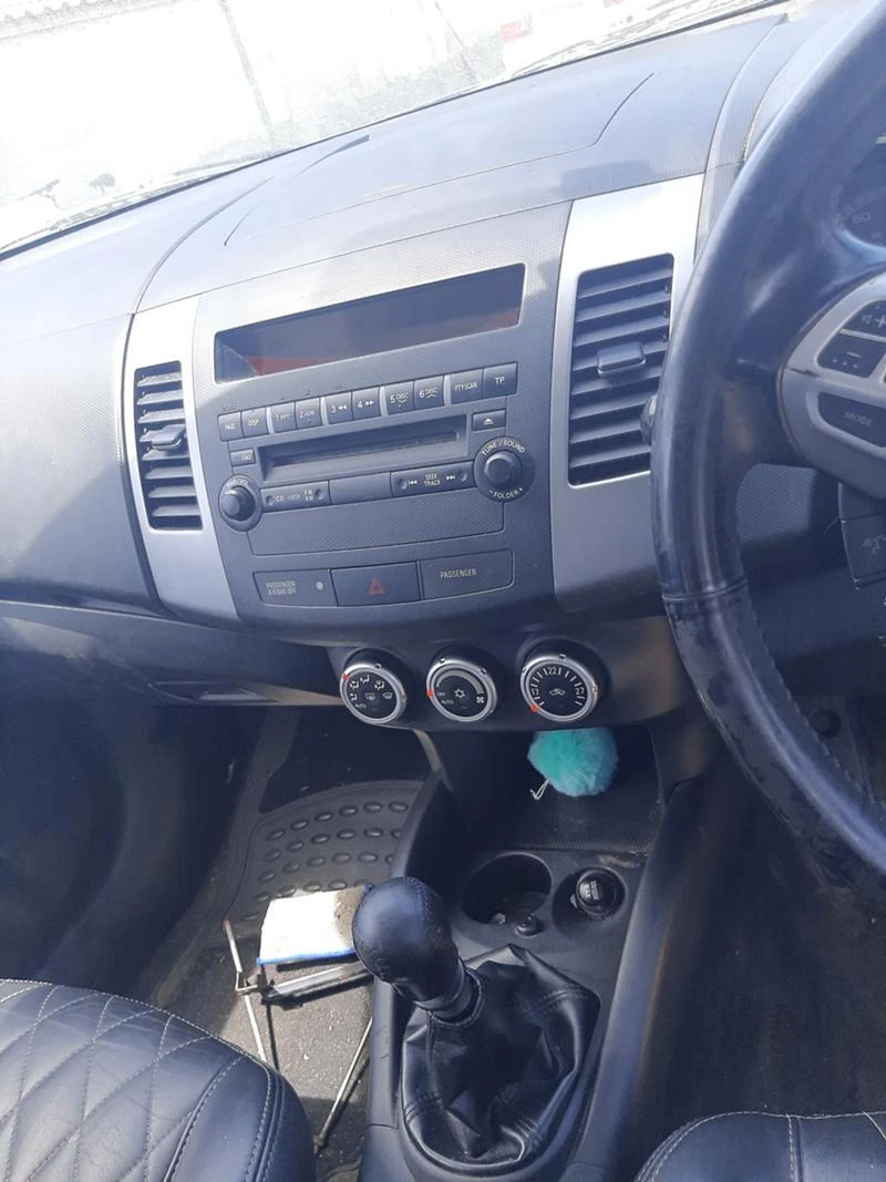 Peugeot 4007 2.2 hdi , снимка 8 - Автомобили и джипове - 36879543