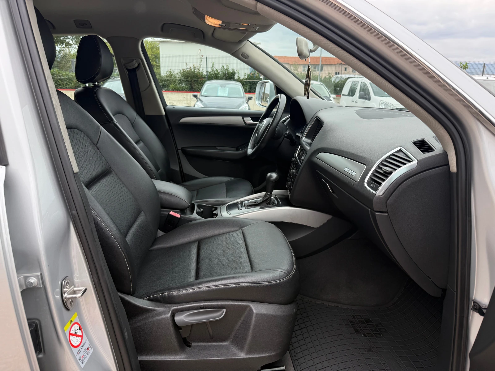 Audi Q5 3.0TDI/QUATTRO/EURO5 | Mobile.bg — изображение 12