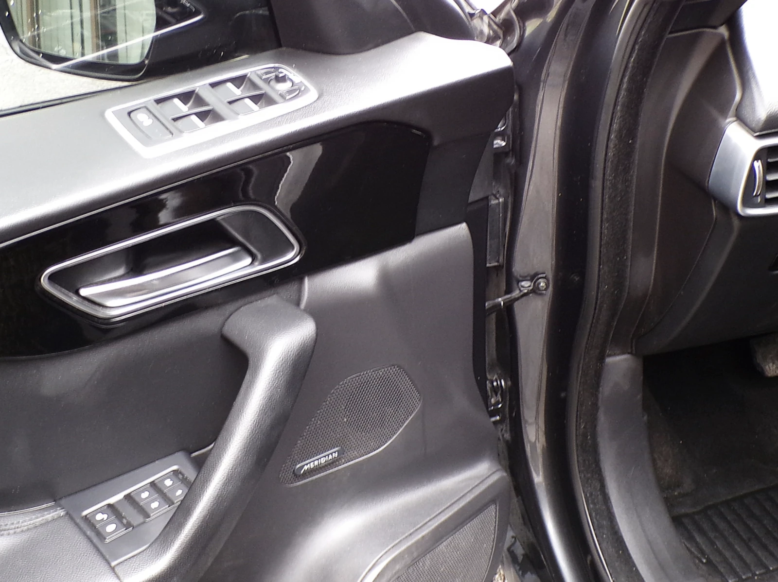 Jaguar F-PACE 35t* Автокредит*  - изображение 7