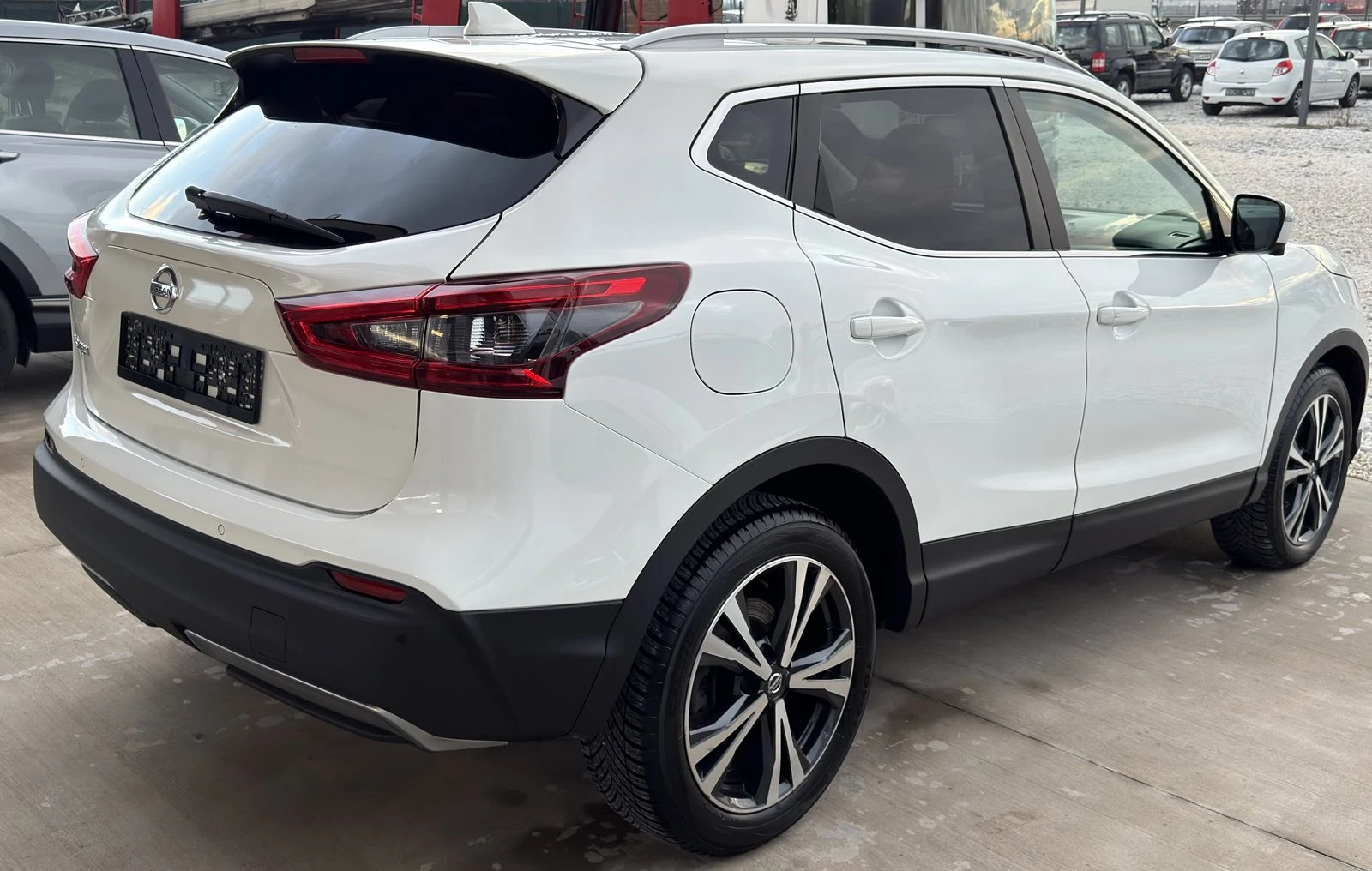 Nissan Qashqai 1.5 dCi FACE - изображение 4