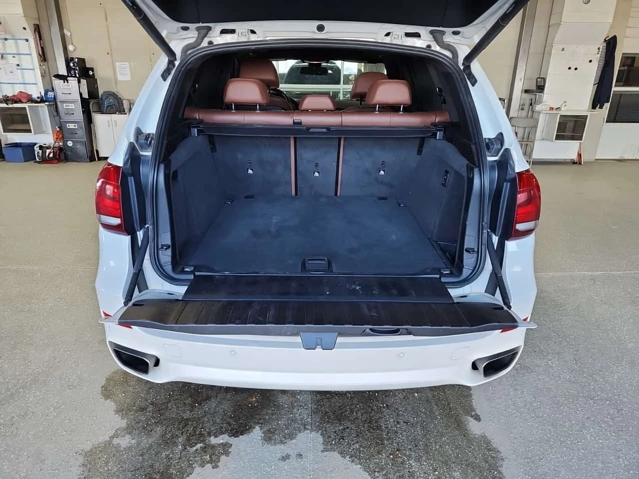 BMW X5 XDRIVE50I /CARFAX/Панорама/Подгрев/Хед ъп/ М пакет, снимка 13 - Автомобили и джипове - 53774534