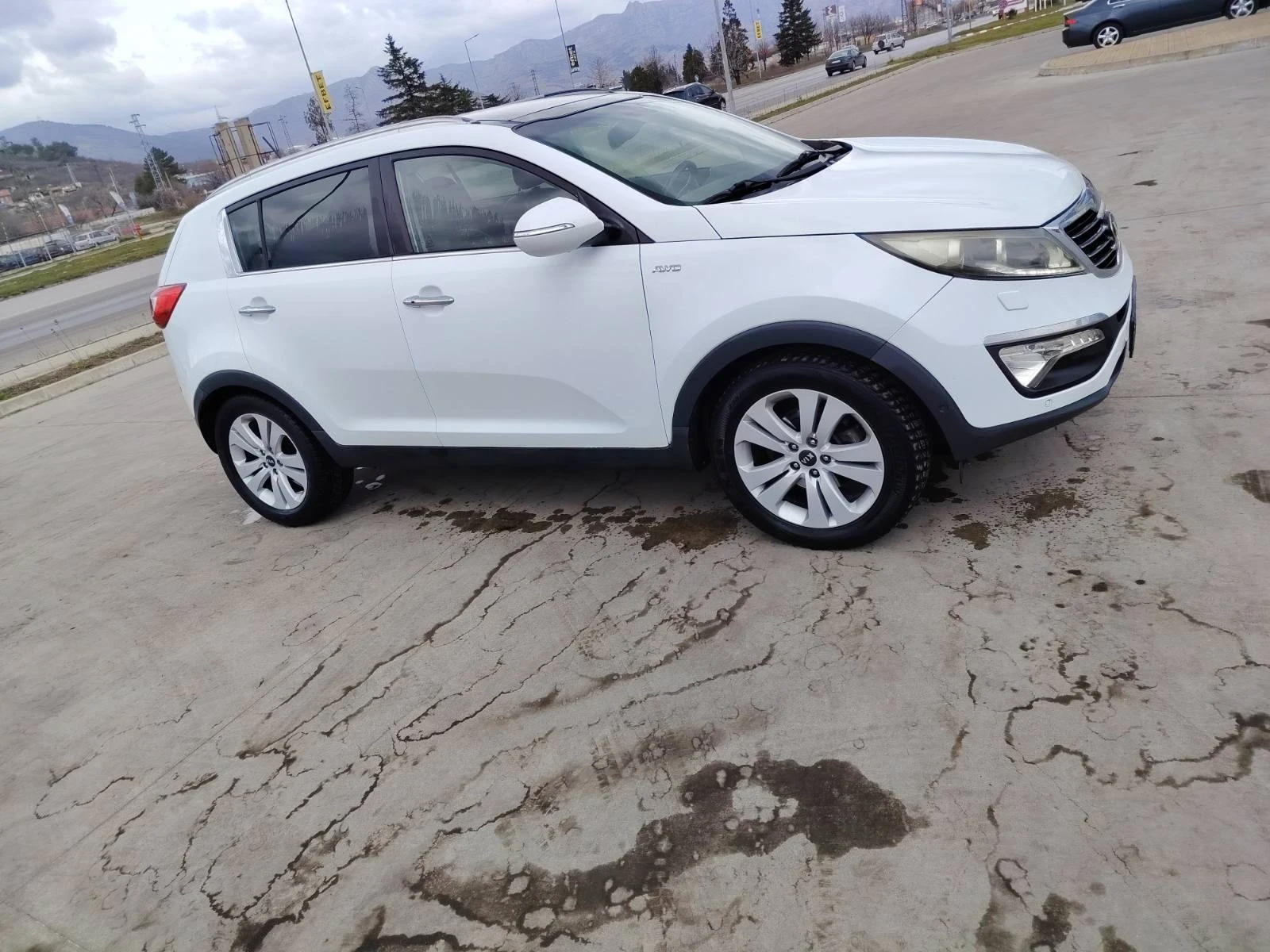 Kia Sportage, снимка 4 - Автомобили и джипове - 53889090