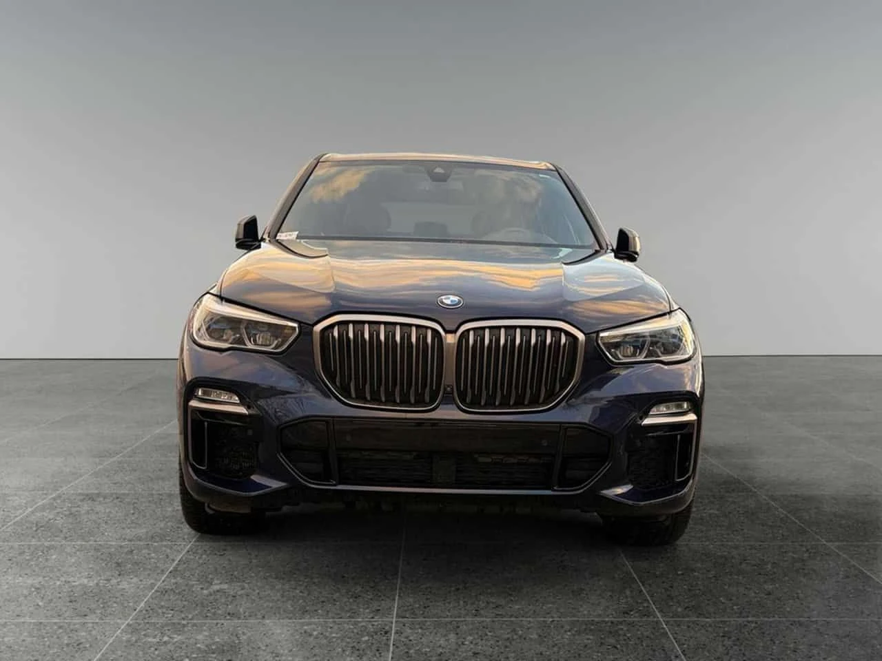 BMW X5 M50I | МАСАЖ | PANO | H/K | HUD | KEYLESS | , снимка 2 - Автомобили и джипове - 53940277