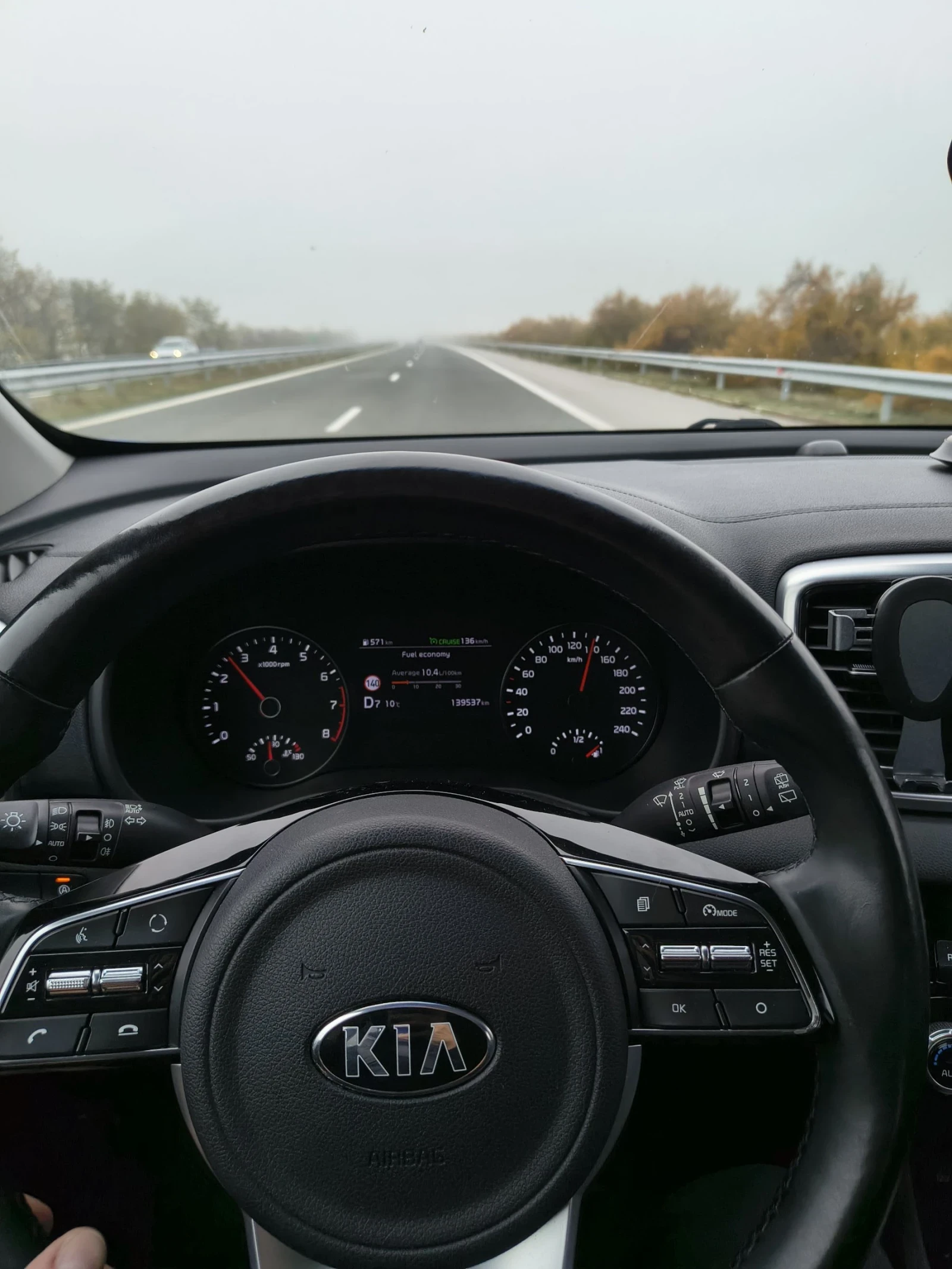 Kia Sportage 1.6 T GDI AWD, снимка 6 - Автомобили и джипове - 54024914