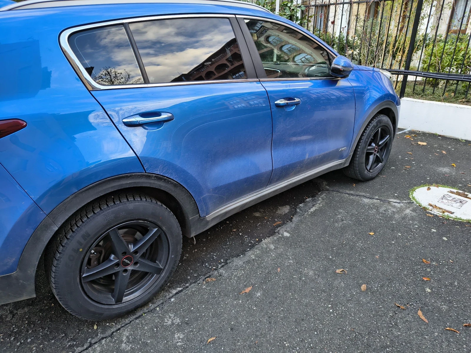 Kia Sportage 1.6 T GDI AWD, снимка 4 - Автомобили и джипове - 54024914