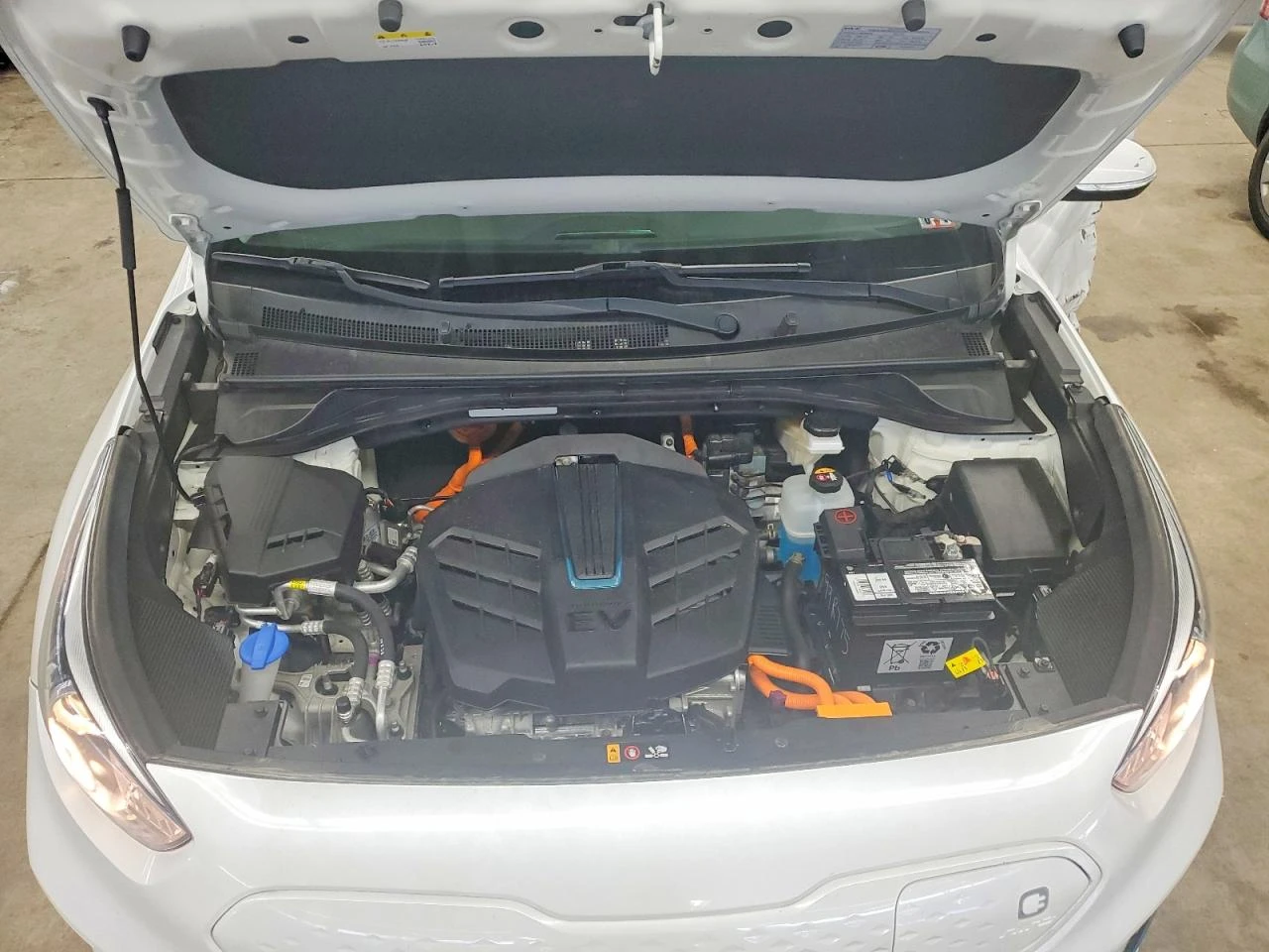 Kia Niro 0.0l Ev S, снимка 11 - Автомобили и джипове - 54460460