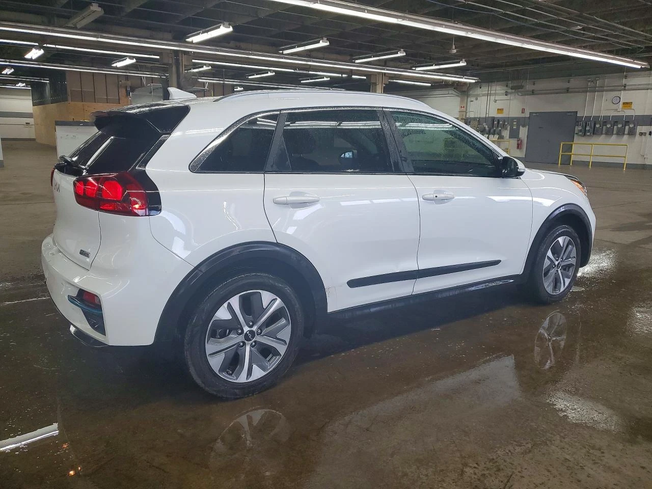 Kia Niro 0.0l Ev S, снимка 4 - Автомобили и джипове - 54460460
