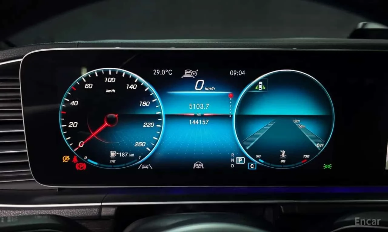 Mercedes-Benz GLE 400 d 4MATIC Coupe /ОБДУХВАНЕ/BURMESTER/ДИСТРОНИК/360 , снимка 8 - Автомобили и джипове - 55618590