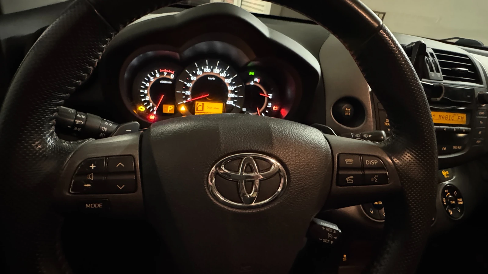 Toyota Rav4, снимка 7 - Автомобили и джипове - 55898069