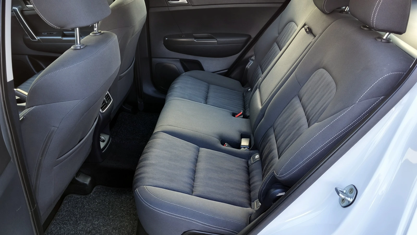 Kia Sportage 1.7CRDI , снимка 15 - Автомобили и джипове - 55929038