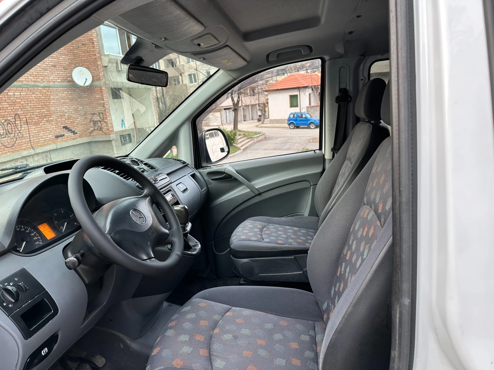 Mercedes-Benz Vito 2.2CDI 5м 150кс - изображение 9