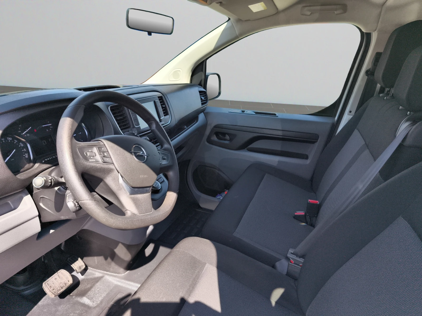 Opel Vivaro Van 2.0D 144hp AT8 Medium (M) E6 - изображение 10