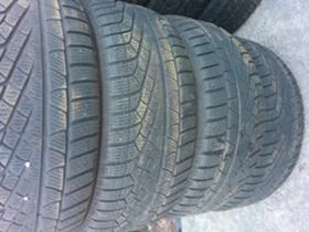 Гуми Зимни 235/55R17, снимка 6