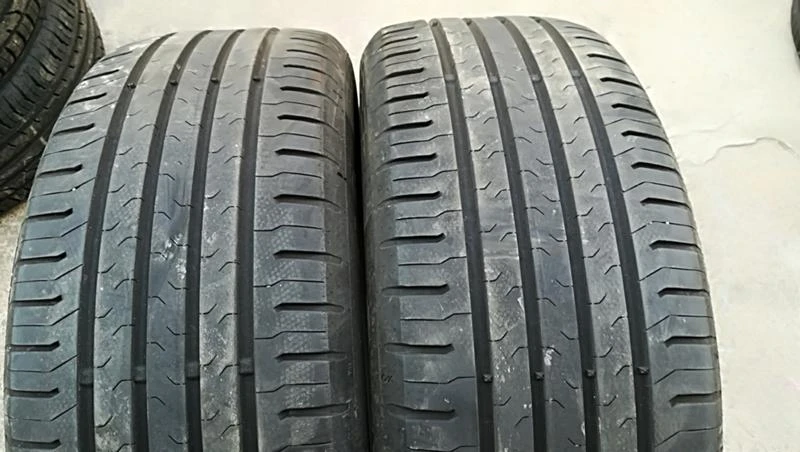 Гуми Летни 215/55R17, снимка 1 - Гуми и джанти - 24774103