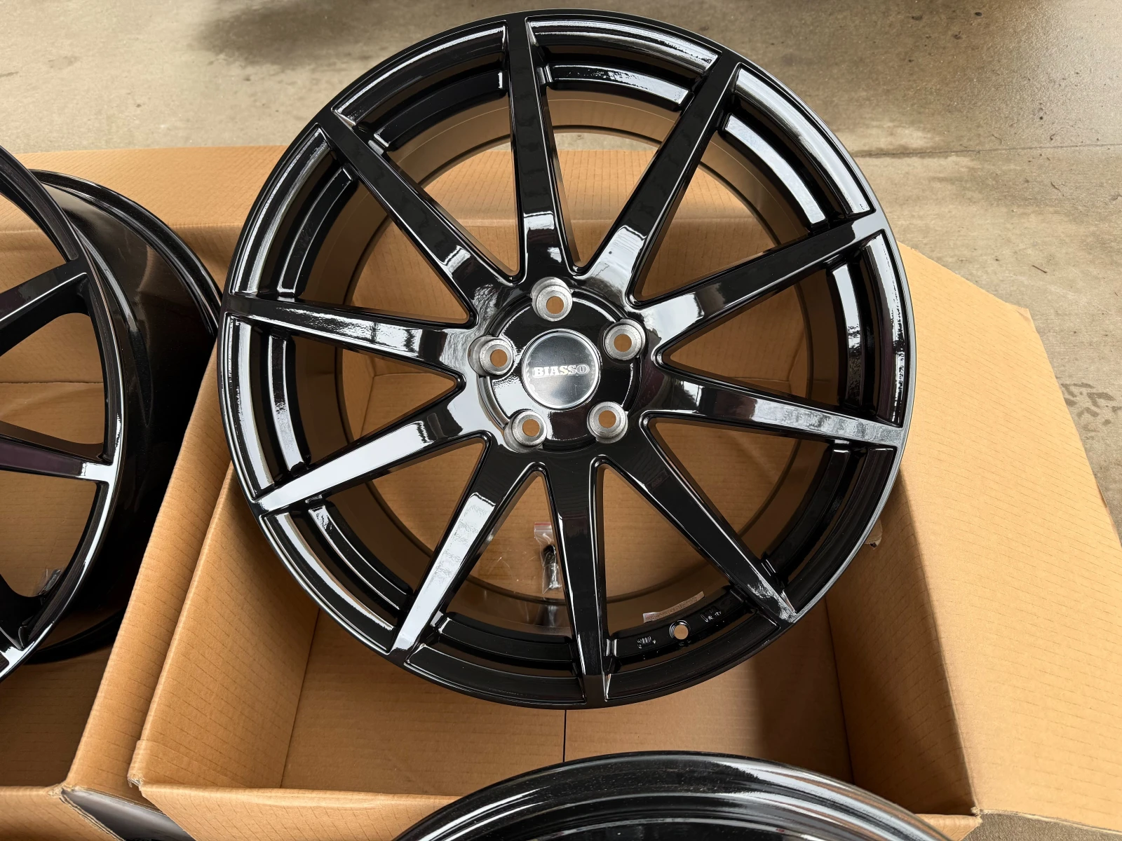 ������ | Mobile.bg � ����������� 9