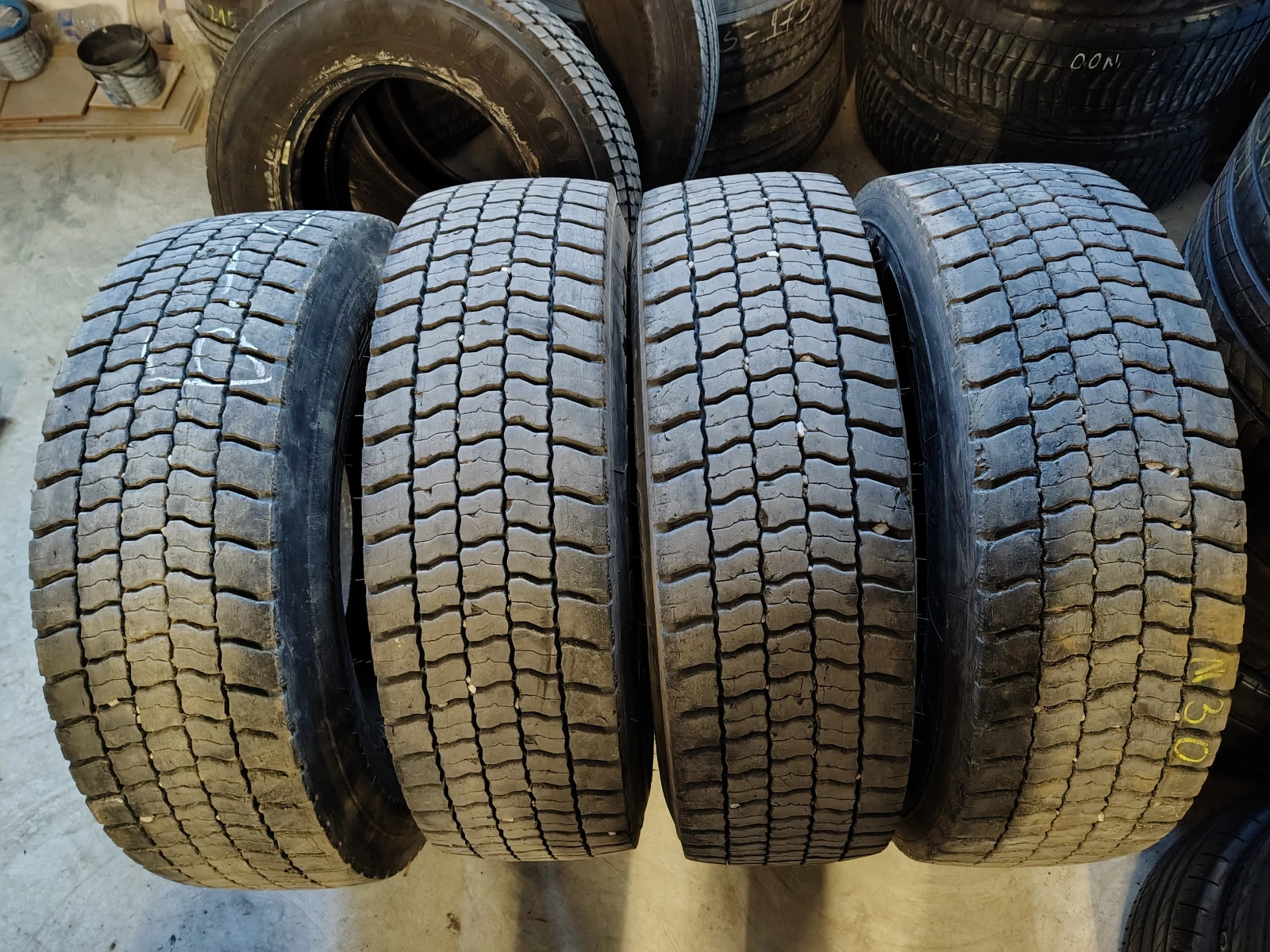 Гуми Всесезонни 265/70R19.5