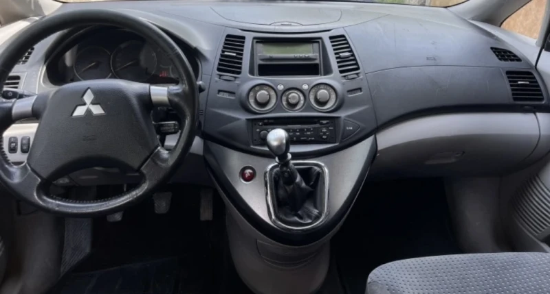 Mitsubishi Grandis, снимка 3 - Автомобили и джипове - 46910875