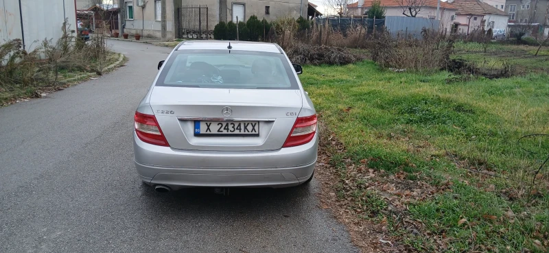 Mercedes-Benz C 220, снимка 3 - Автомобили и джипове - 48442824