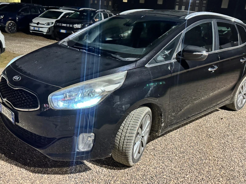 Kia Carens FULL-ПАНОРАМА-КОЖА-LED-NAVI-КАМЕРА-1.7d 115hp-7мес, снимка 1 - Автомобили и джипове - 48683107