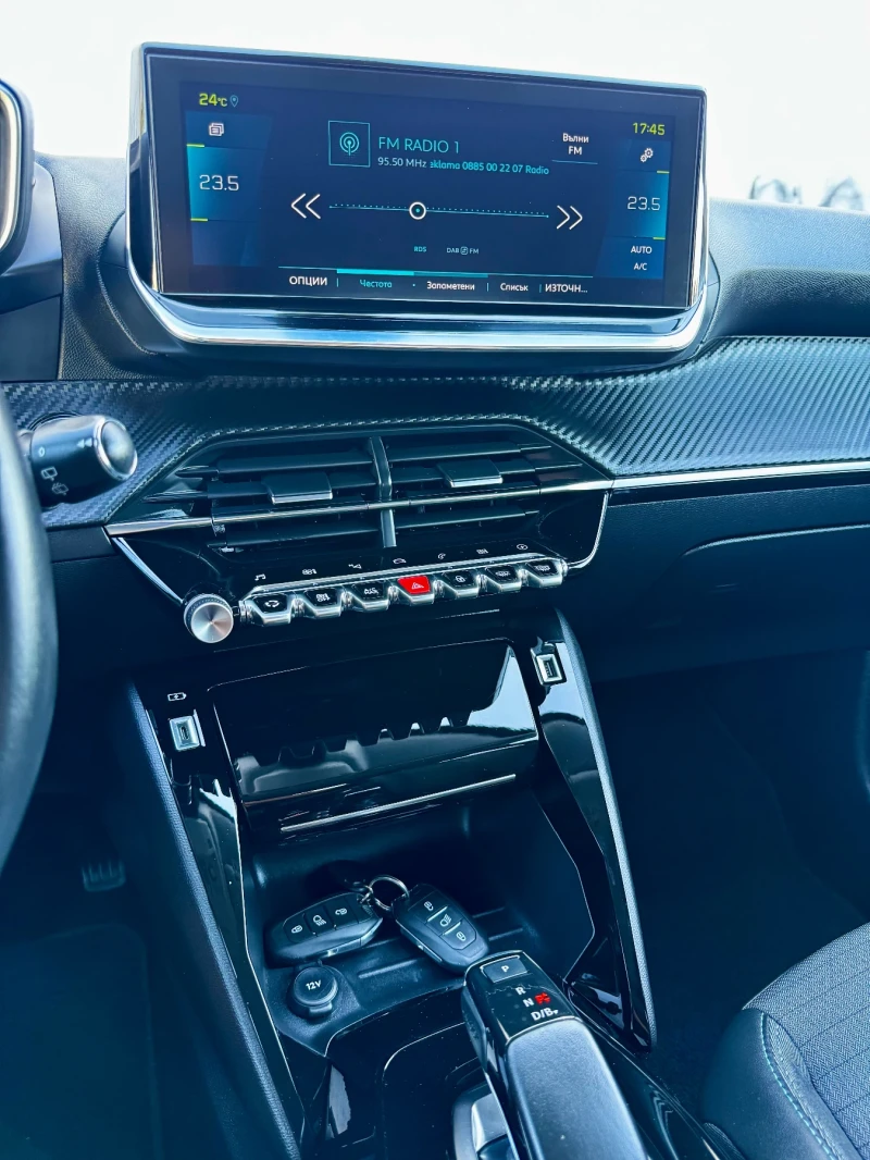 Peugeot 208 Allure , снимка 14 - Автомобили и джипове - 52383113