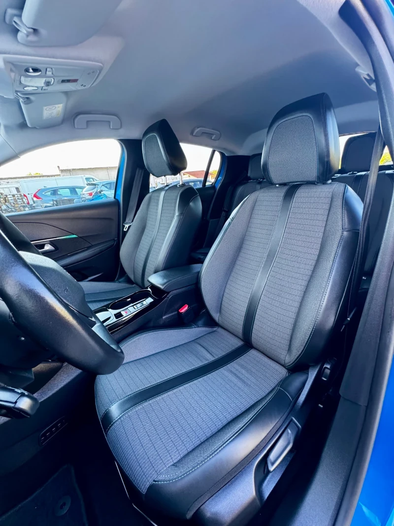 Peugeot 208 Allure , снимка 15 - Автомобили и джипове - 52383113