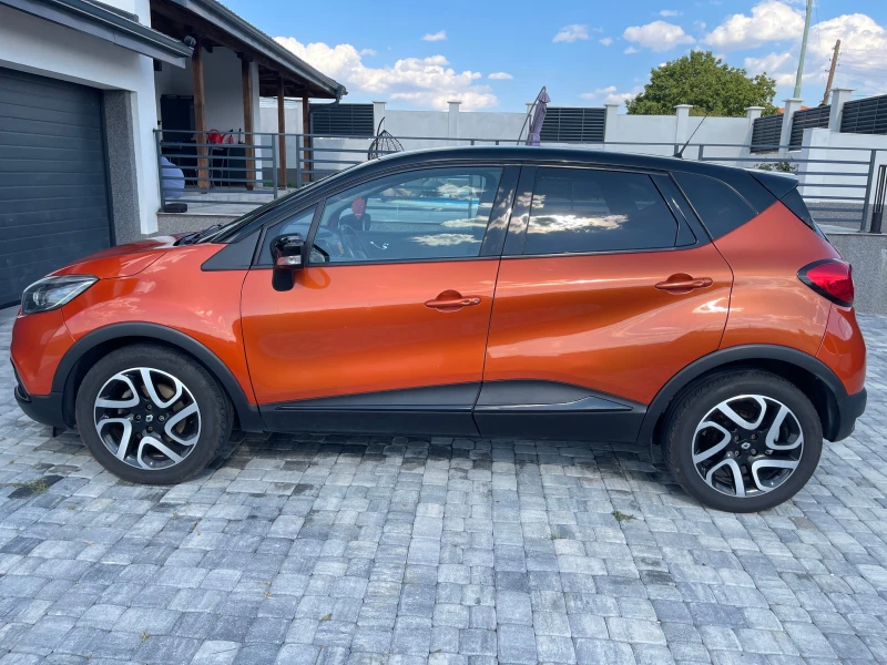 Renault Captur 1.2 TCe Автомат, снимка 6 - Автомобили и джипове - 52614911