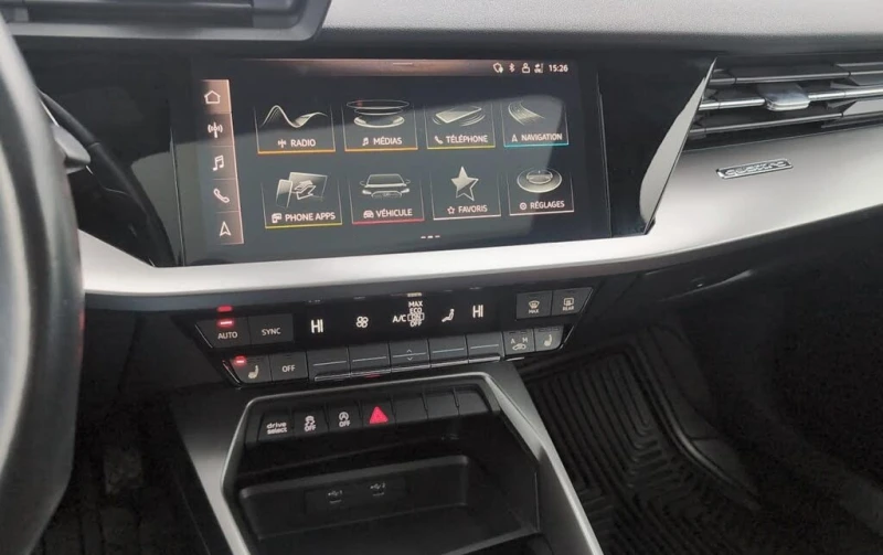 Audi A3 40 TFSI quattro Komfort * АвтоКредит* (ЦЕНА ДО БГ), снимка 11 - Автомобили и джипове - 52667153