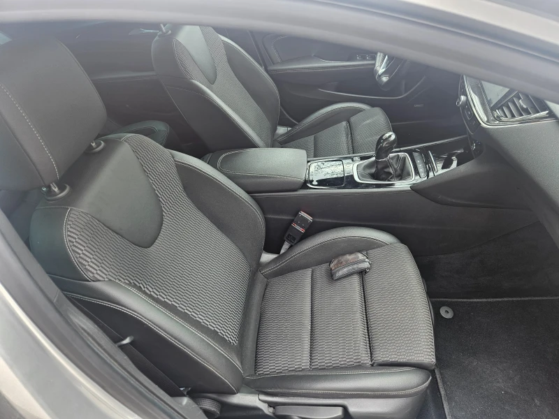 Opel Insignia GRAND SPORT EURO 6C, снимка 15 - Автомобили и джипове - 52749154