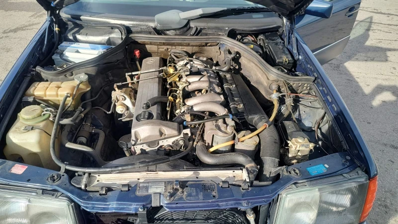 Mercedes-Benz 124 300D, снимка 9 - Автомобили и джипове - 52881454