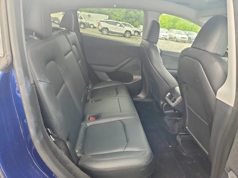 Tesla Model Y Long Range AWD, снимка 10 - Автомобили и джипове - 54725136