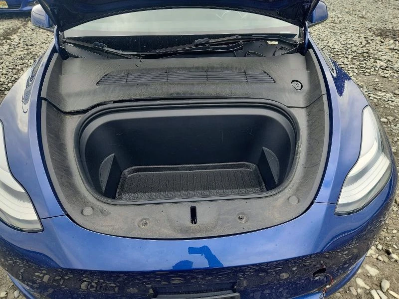 Tesla Model Y Long Range AWD, снимка 11 - Автомобили и джипове - 54725136