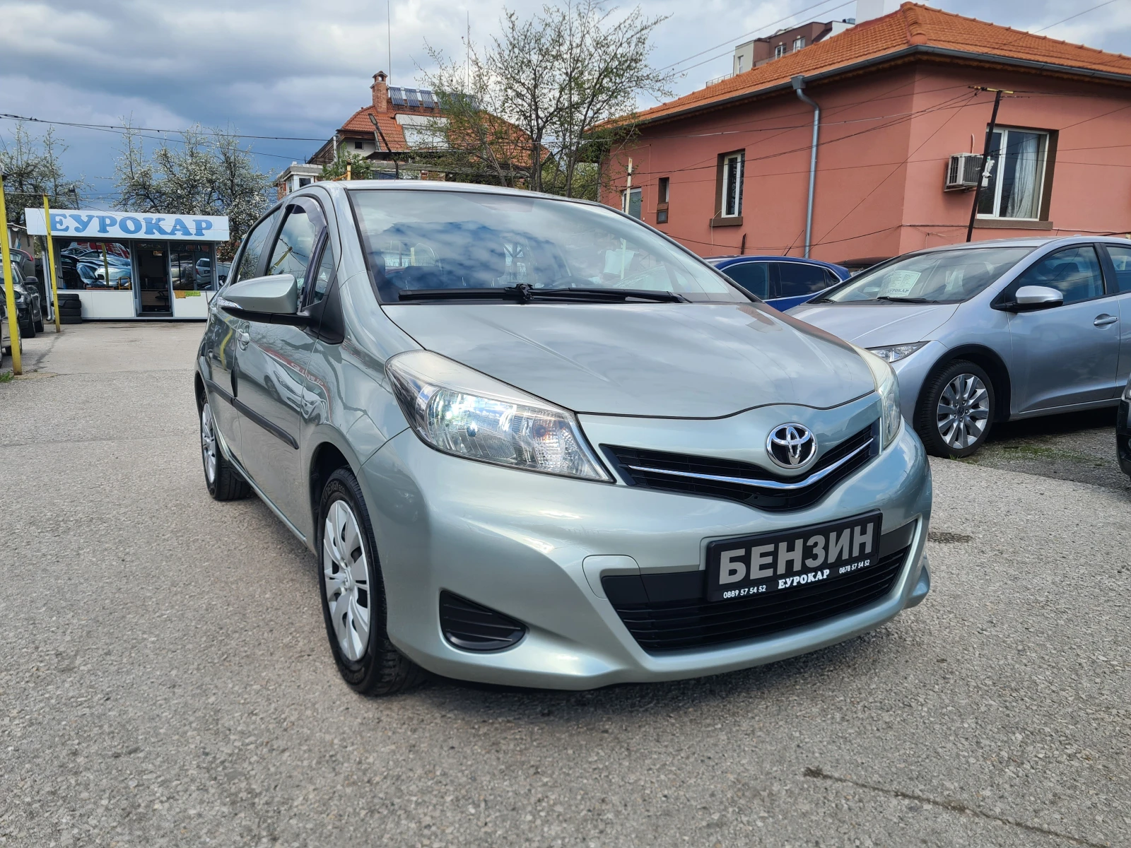 Toyota Yaris 1.0VVTi-EВРO5B-ЛИЗИНГ - изображение 3