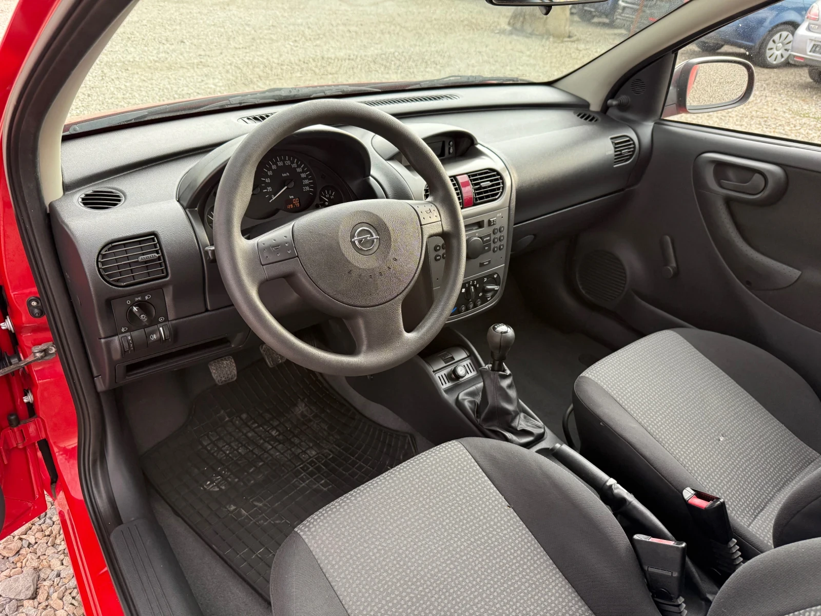 Opel Corsa 1.0i-60PS-КЛИМАТИК - изображение 10
