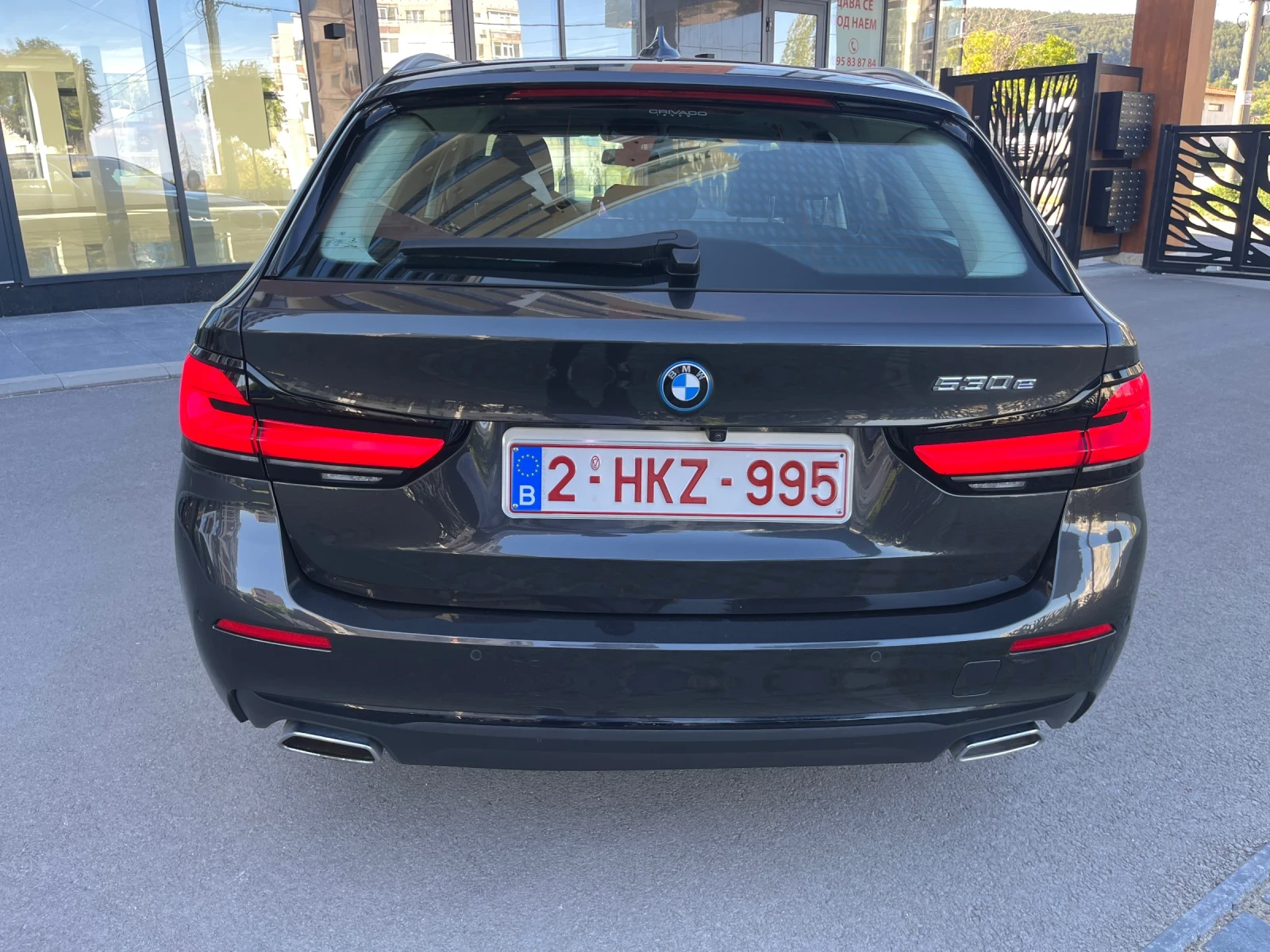 BMW 530E  - изображение 6