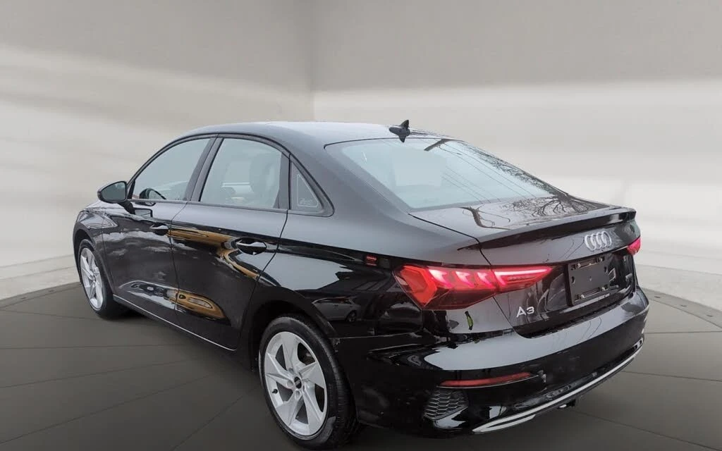 Audi A3 40 TFSI quattro Komfort * АвтоКредит* (ЦЕНА ДО БГ) - изображение 4