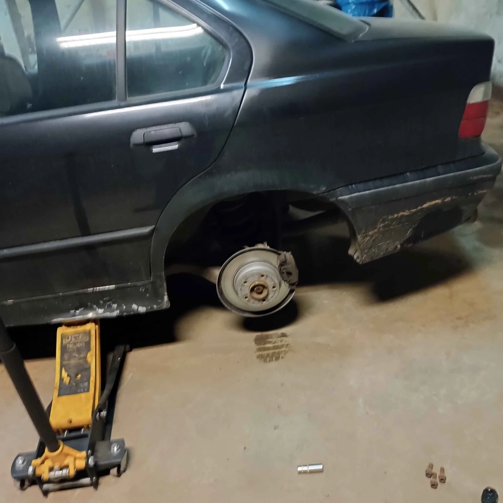 BMW 320  - изображение 8