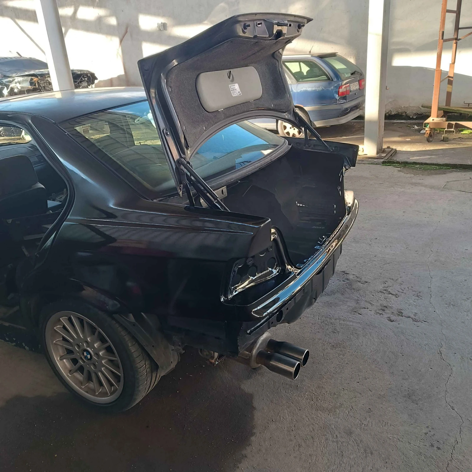 BMW 320  - изображение 9