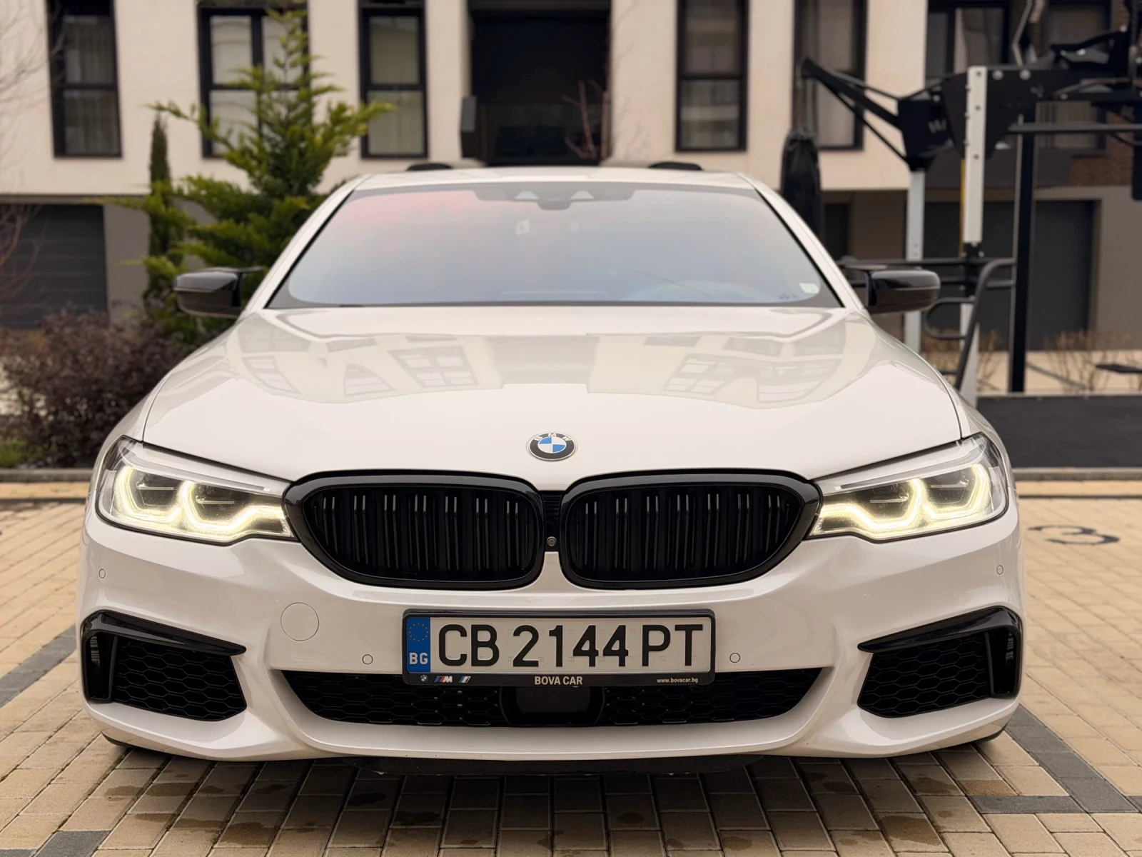 BMW 550 M550i xDrive FULL B&W Head-Up Soft Close - изображение 2