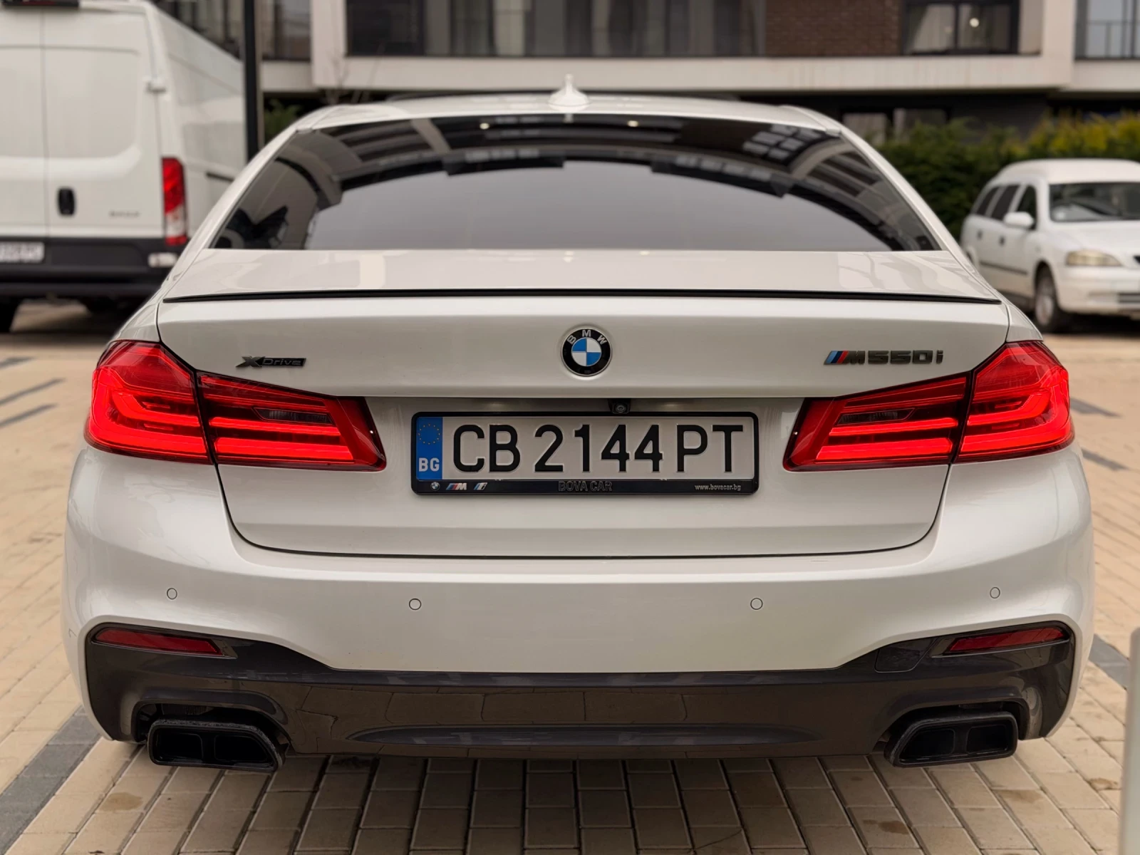 BMW 550 M550i xDrive FULL B&W Head-Up Soft Close - изображение 6
