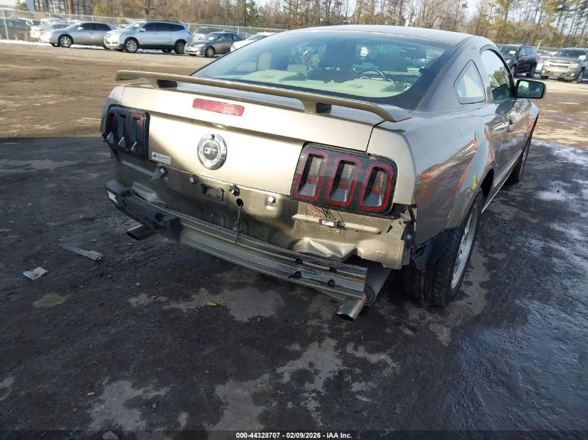 Ford Mustang 4.6l Gt Deluxe/Gt Premium - изображение 6