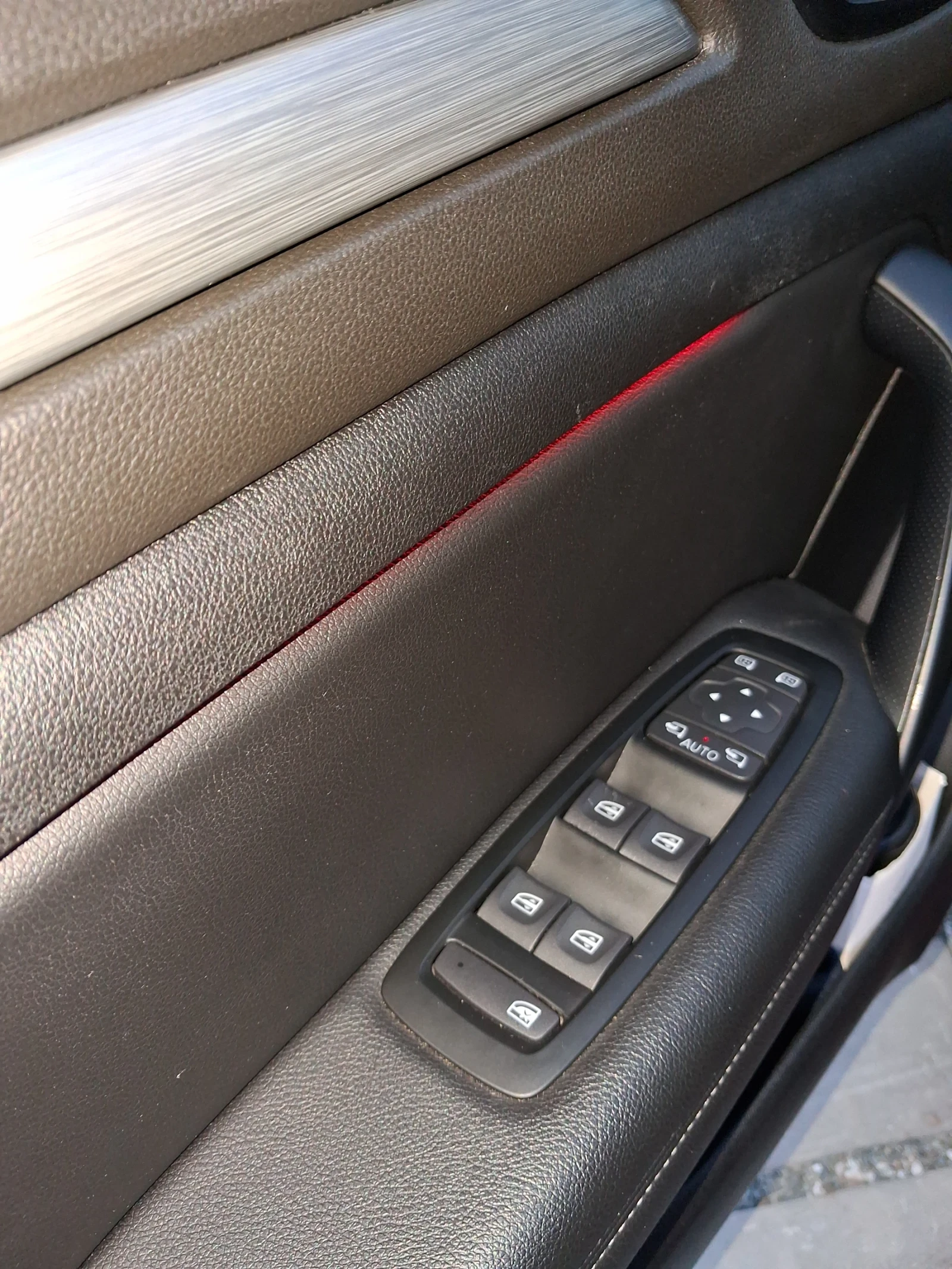 Renault Megane 1.2 TCE, снимка 7 - Автомобили и джипове - 53731725